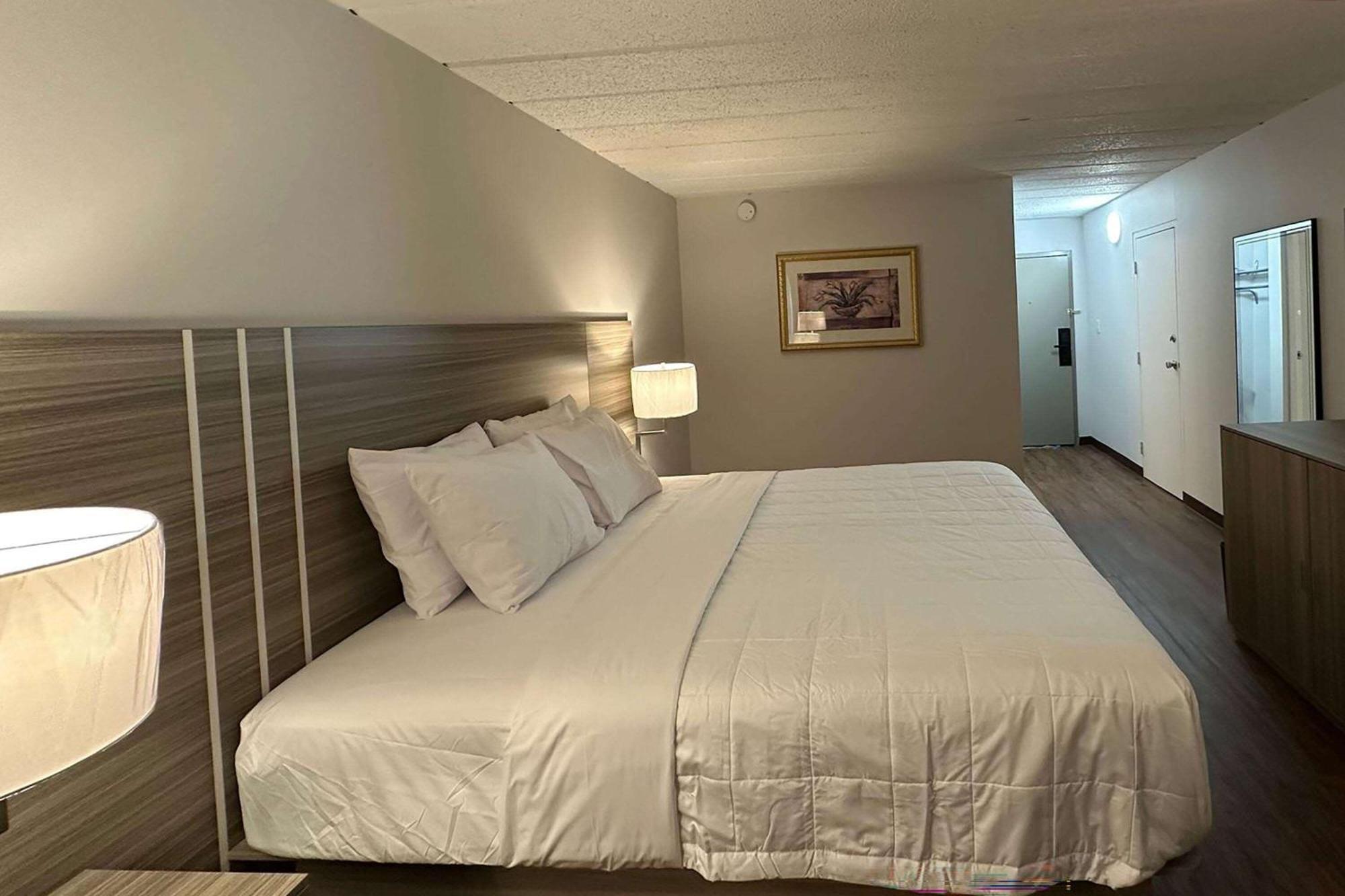 Hotel Baymont By Wyndham Milesburg Extérieur photo