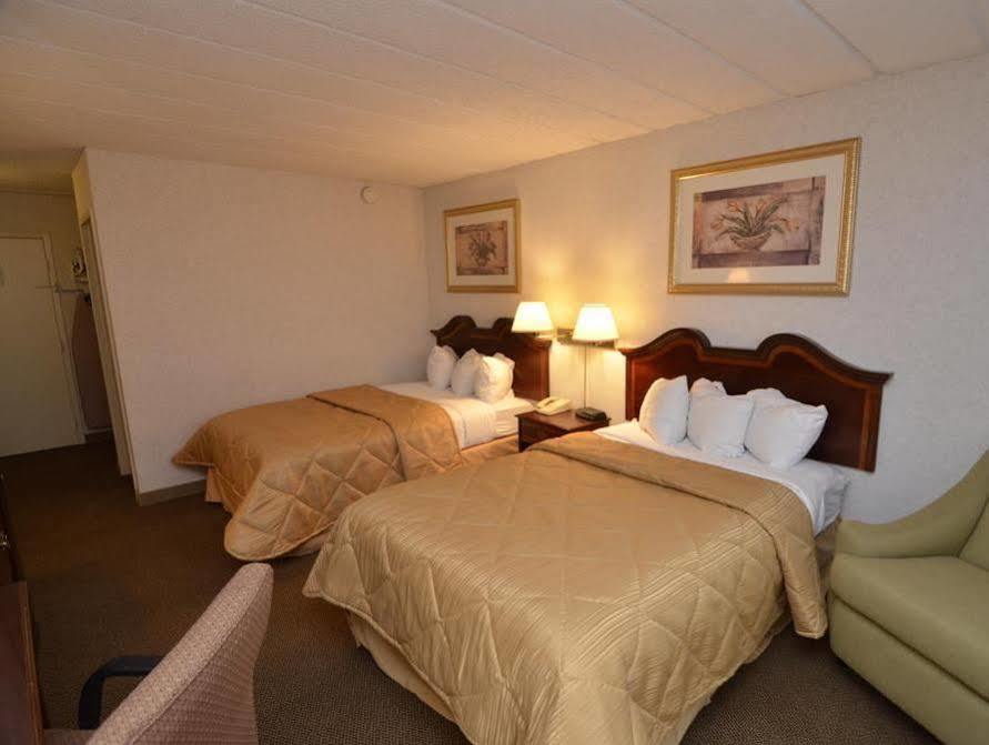Hotel Baymont By Wyndham Milesburg Extérieur photo