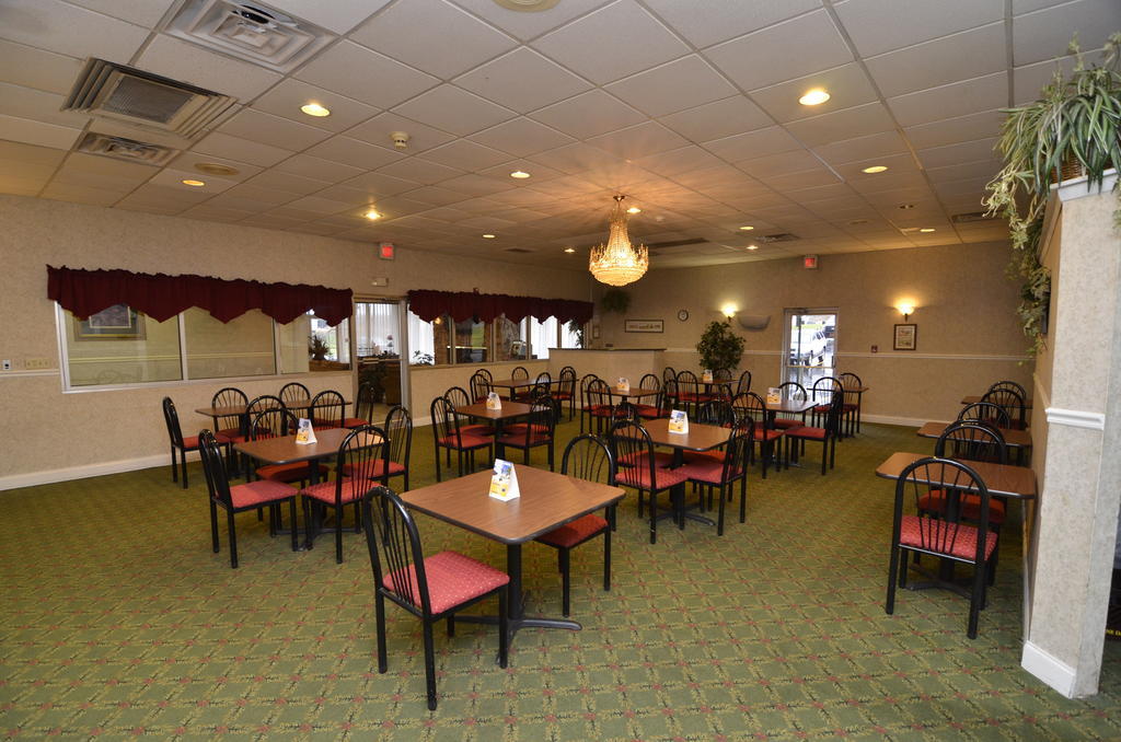 Hotel Baymont By Wyndham Milesburg Extérieur photo